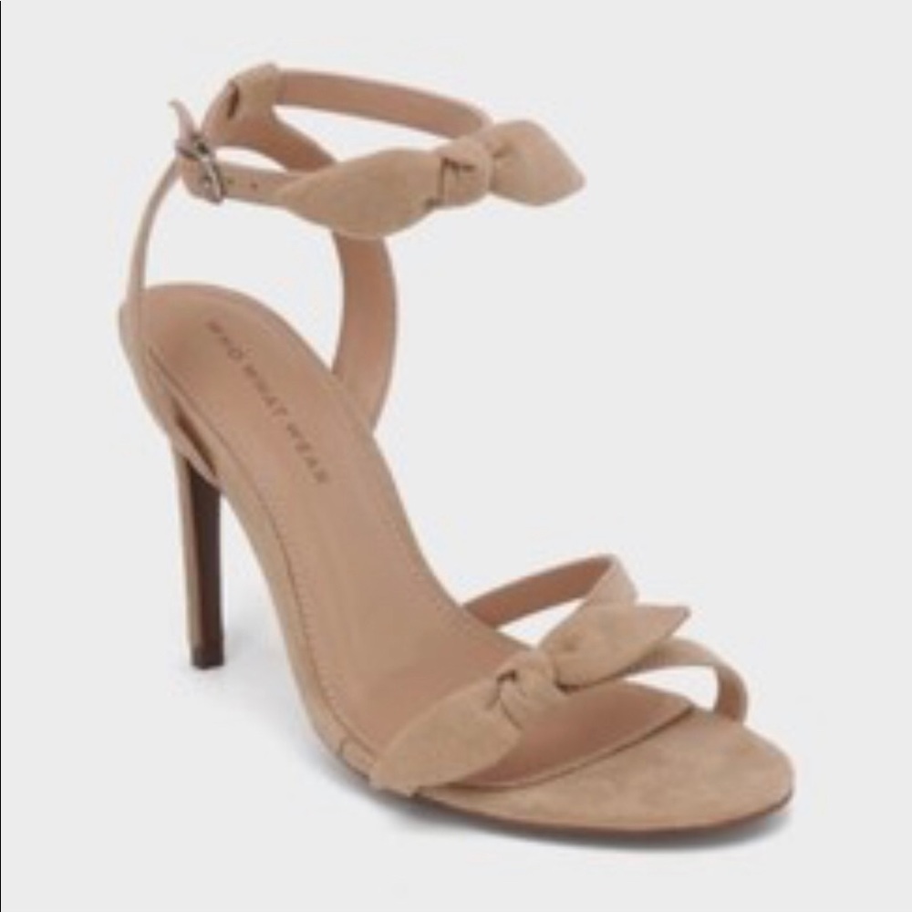 Heeled Ankle Strap Sandals